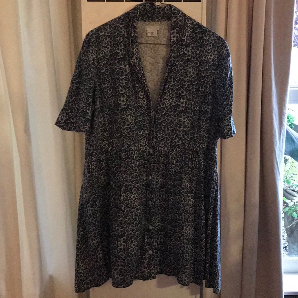 Flowy short summer dress